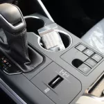 Toyota Highlander Hybrid LE 2.5L 2023 Black Color - Thumbnail 7