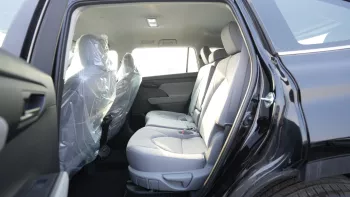 Toyota Highlander Hybrid LE 2.5L 2023 Black Color