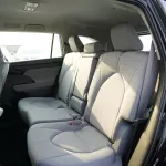 Toyota Highlander Hybrid LE 2.5L 2023 Black Color - Thumbnail 12