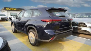 Toyota Highlander LE Hybrid 2.5L V4 Dark Blue 2023