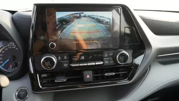 Toyota Highlander LE Hybrid 2.5L V4 Dark Blue 2023