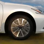 Lexus ES 300h Hybrid V4 2023 Model Year White Color - Thumbnail 3