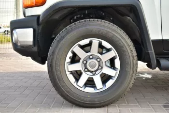 2022 TOYOTA FJ CRUISER V6 4.0L Petrol AT
