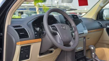 Toyota Prado VX-R V6 4.0L 2023 Black Color