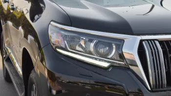 Toyota Prado VX-R V6 4.0L 2023 Black Color