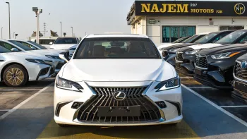 Lexus ES300h Hybrid 2023 White Color