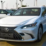 Lexus ES300h Hybrid 2023 White Color - Thumbnail 3