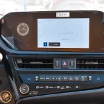Lexus ES300h Hybrid 2023 White Color - Thumbnail 14