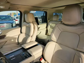 2020 Lincoln Navigator 3.5L Full Option GCC Specs Silver Color