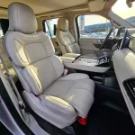 2020 Lincoln Navigator 3.5L Full Option GCC Specs Silver Color - Thumbnail 11
