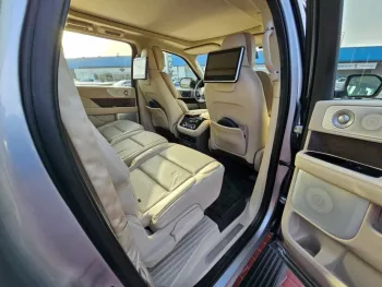 2020 Lincoln Navigator 3.5L Full Option GCC Specs Silver Color