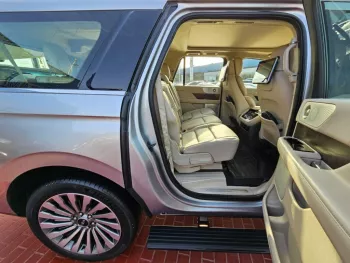2020 Lincoln Navigator 3.5L Full Option GCC Specs Silver Color