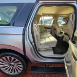 2020 Lincoln Navigator 3.5L Full Option GCC Specs Silver Color - Thumbnail 20