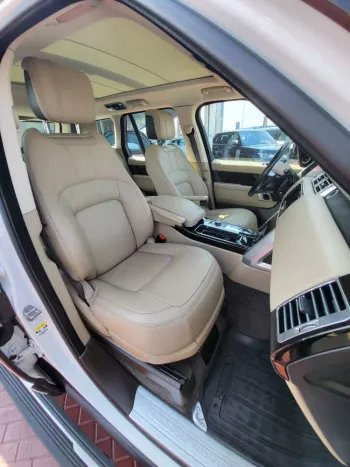 Land Rover Range Rover Vogue 3.0L Full OPTION 2018 GCC Specs WHITE COLOR