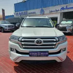 TOYOTA LAND CRUISER 2021 V8 4WD FULL OPTION WHITE COLOR - Thumbnail 2