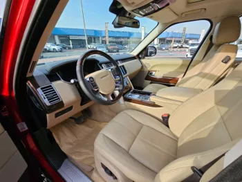 2016 Land Rover Range Rover Vogue 5.0L V8 GCC RED COLOR