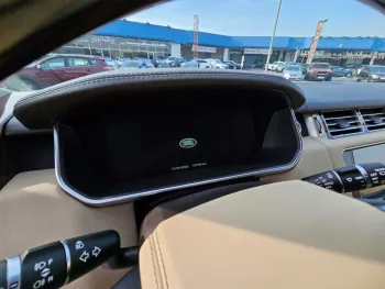 2016 Land Rover Range Rover Vogue 5.0L V8 GCC RED COLOR