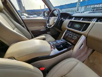 2016 Land Rover Range Rover Vogue 5.0L V8 GCC RED COLOR