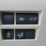 Toyota Land Cruiser VXR 2023 Model Year White Color - Thumbnail 7