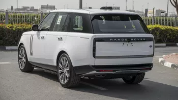 2023 Land Rover Range Rover HSE V8 4.4L P530 GCC Specs