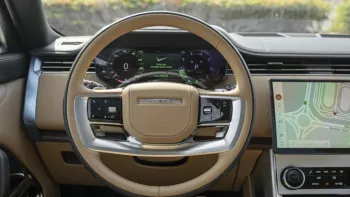 2023 Land Rover Range Rover HSE V8 4.4L P530 GCC Specs