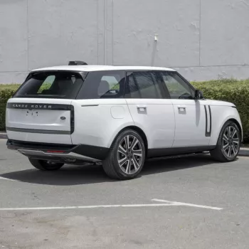 2023 Land Rover Range Rover HSE V8 P530 4.4L GCC Specs