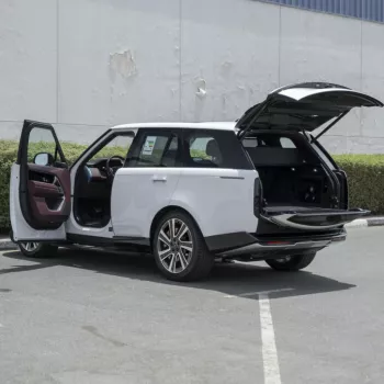 2023 Land Rover Range Rover HSE V8 P530 4.4L GCC Specs
