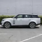2023 Land Rover Range Rover HSE V8 P530 4.4L GCC Specs - Thumbnail 7