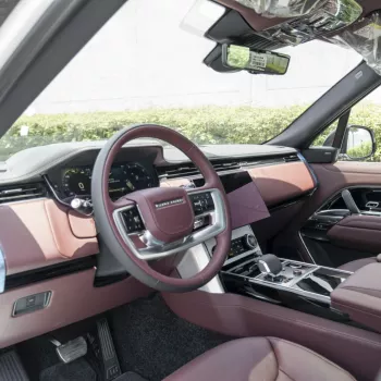 2023 Land Rover Range Rover HSE V8 P530 4.4L GCC Specs