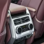 2023 Land Rover Range Rover HSE V8 P530 4.4L GCC Specs - Thumbnail 15