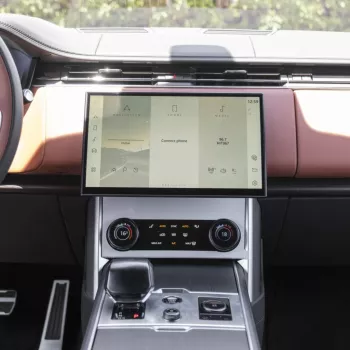 2023 Land Rover Range Rover SV Autobiography V8 P530 4.4L 4WD GCC Specs With Warranty