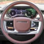 2023 Land Rover Range Rover SV Autobiography V8 P530 4.4L 4WD GCC Specs With Warranty - Thumbnail 23