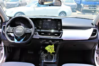 KIA SELTOS 1.6L - 4x2 - SUNROOF 2023