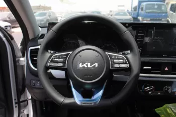 KIA SELTOS 1.6L - 4x2 - SUNROOF 2023