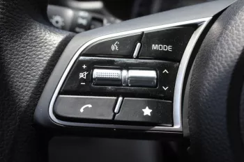 KIA SONET 1.5L A/T WITH SUNROOF MODEL 2023