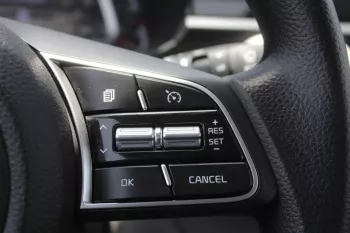 KIA SONET 1.5L A/T WITH SUNROOF MODEL 2023