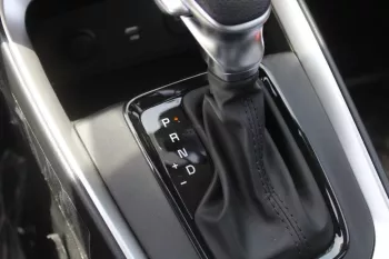 KIA SONET 1.5L A/T WITH SUNROOF MODEL 2023