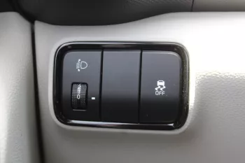 KIA SONET 1.5L A/T WITH SUNROOF MODEL 2023