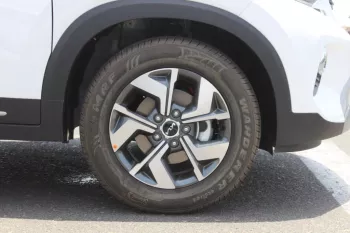 KIA SONET 1.5L A/T WITH SUNROOF MODEL 2023
