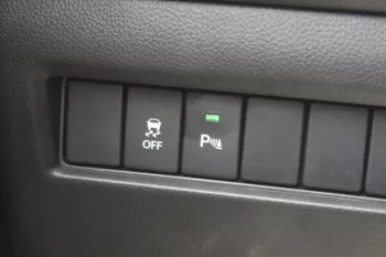 SUZUKI SWIFT 1.2L PETROL WITH DVD 2023 WHITE FWD