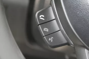 SUZUKI SWIFT 1.2L PETROL WITH DVD 2023 WHITE FWD