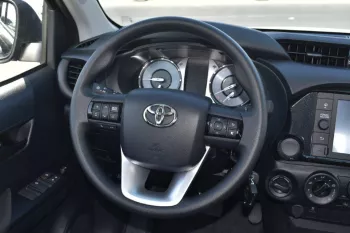 TOYOTA HILUX 2022 DLX 2.4L DIESEL AT