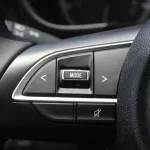 SUZUKI GRAND VITARA 1.5L PETROL 2WD PENAROMA FULL OPTION 2023 WHITE - Thumbnail 9