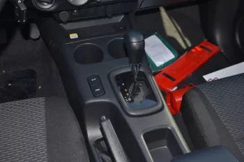 TOYOTA HILUX 2022 DLX 2.4L DIESEL AT