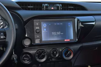 TOYOTA HILUX 2022 DLX 2.4L DIESEL AT