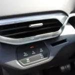 VOLKSWAGEN ID4 CROZZ PURE PLUS 2022MY OPENABLE PANAROMIC SUNROOF PURE ELECTRIC - Thumbnail 6