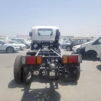 Isuzu FSR 8.2L Diesel M/T NON Turbo MY2023 Only for export 185,000 AED