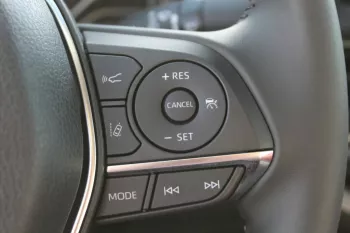 TOYOTA CAMRY V6 3.5L FULL OPTION MODEL 2022