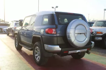 TOYOTA FJ CRUISER 4.0L MODEL 2023