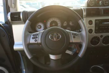 TOYOTA FJ CRUISER 4.0L MODEL 2023